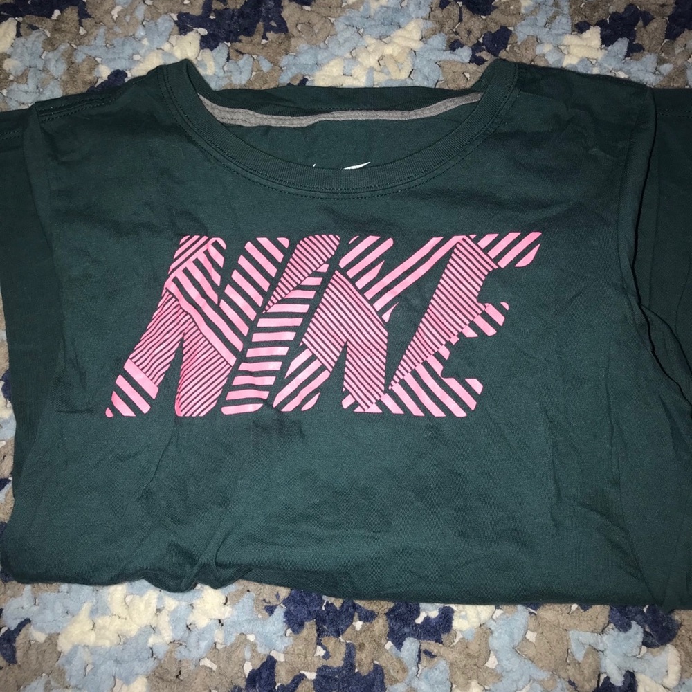 Women’s Nike tee